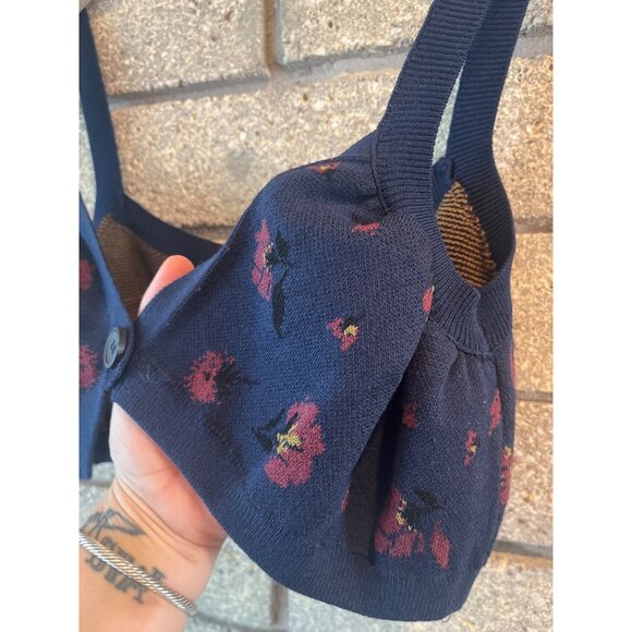 Zara Navy Blue Floral Knit Crop Top With Button Detail - Picture 4 of 8